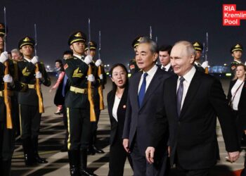 Vladimir Putin arriving in Beijing during official diplomatic visit to China